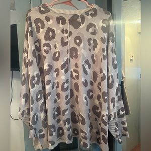 Mud Pie Tunic | Grey Leopard